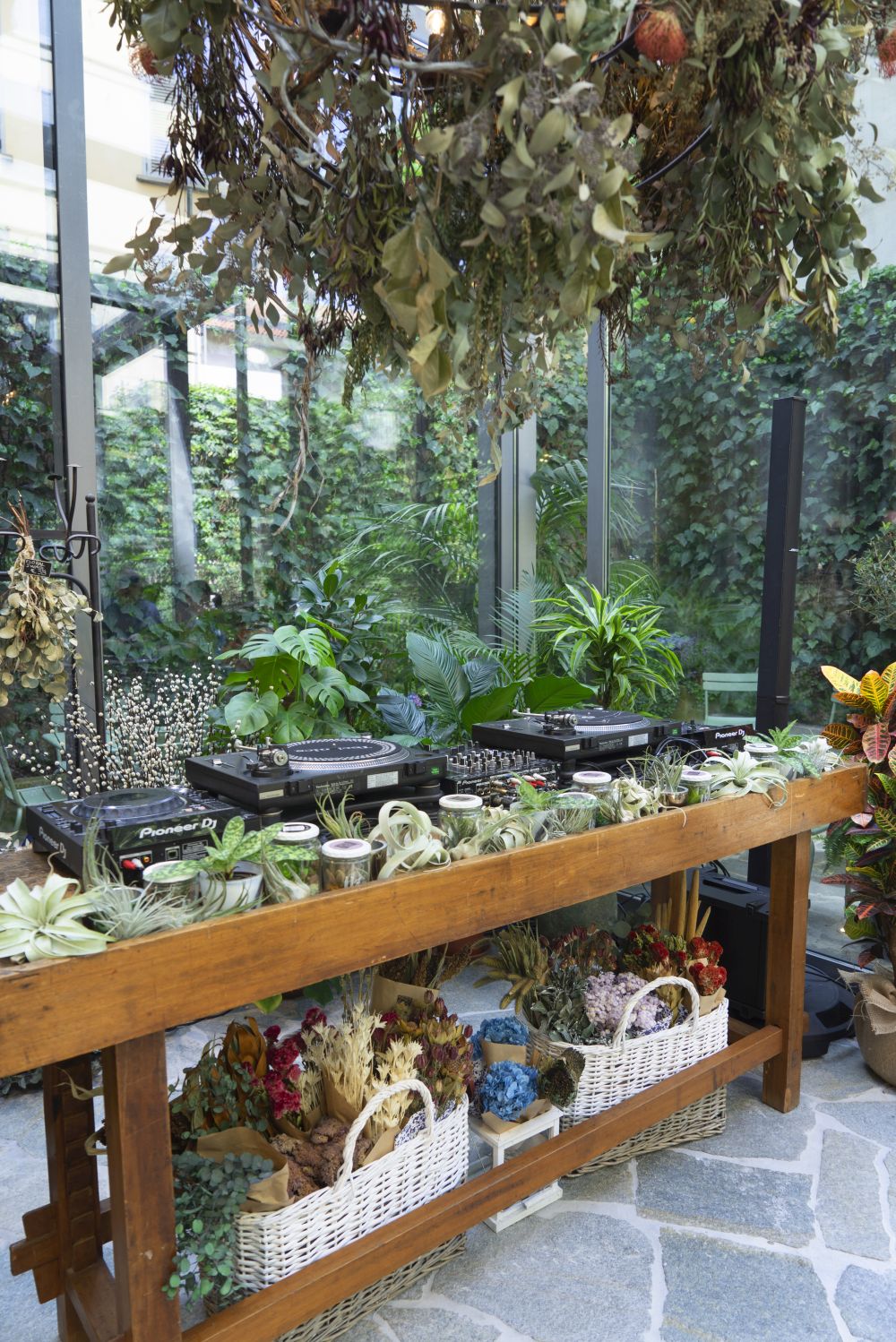 Urban Jungle Bloggers - Green Fingers plant shop at Woolrich in Milan #urbanjunglebloggers