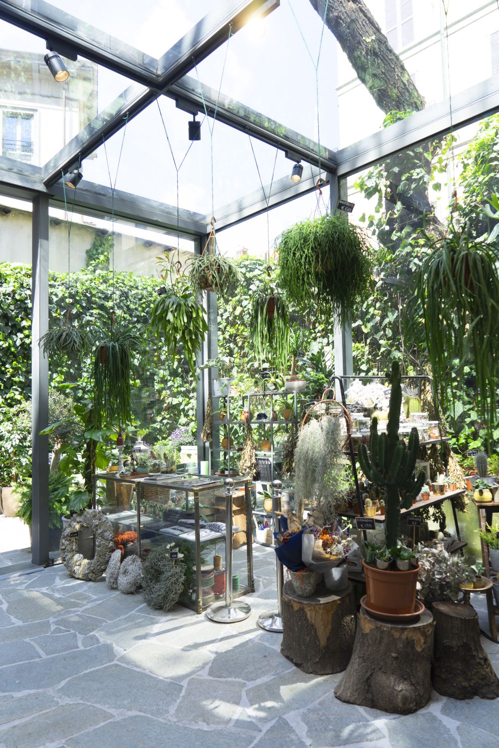 Urban Jungle Bloggers - Green Fingers plant shop at Woolrich in Milan #urbanjunglebloggers